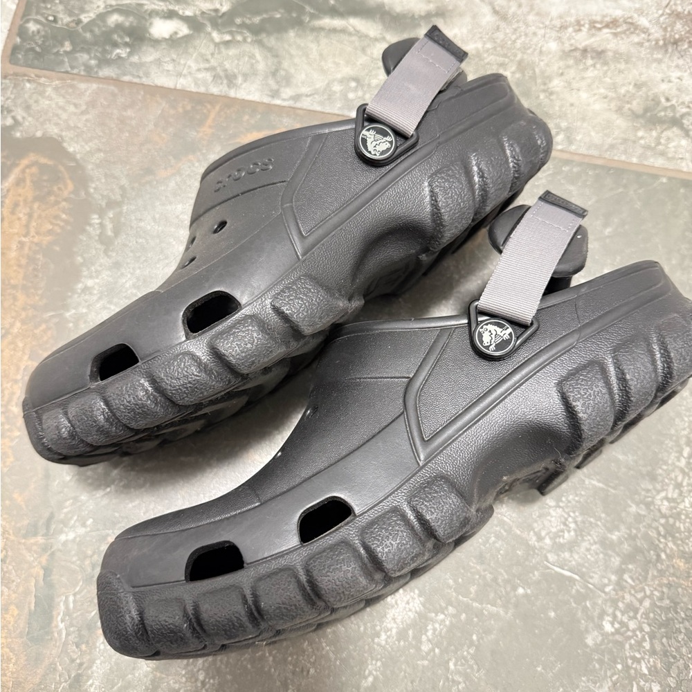 CROCS Black Clogs with Strap - Picture 5 of 5